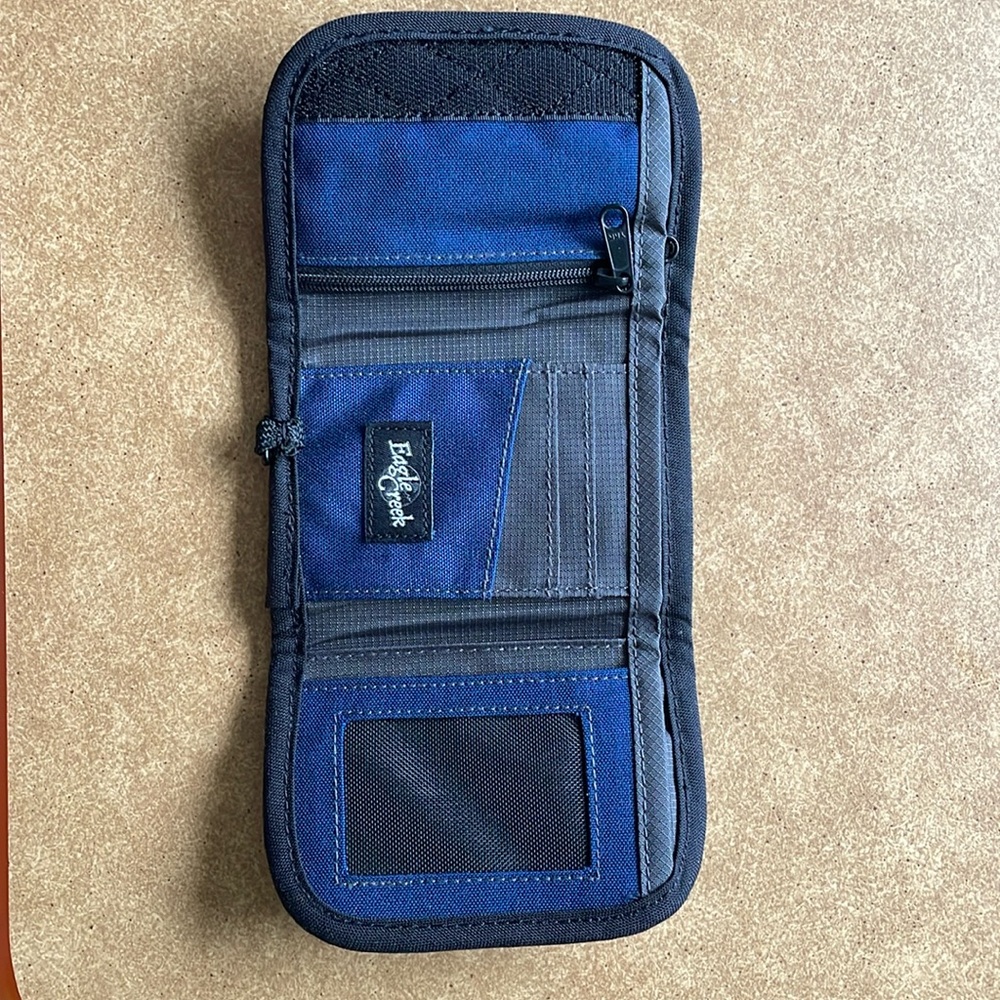 Eagle Creek canvas wallet